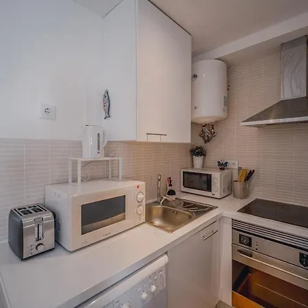 Perfect In Apartment *